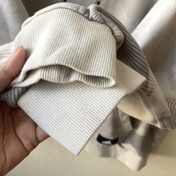 Adidas Mens Sweatshirt Size Medium Hooded Pullover - Picture 4 of 9